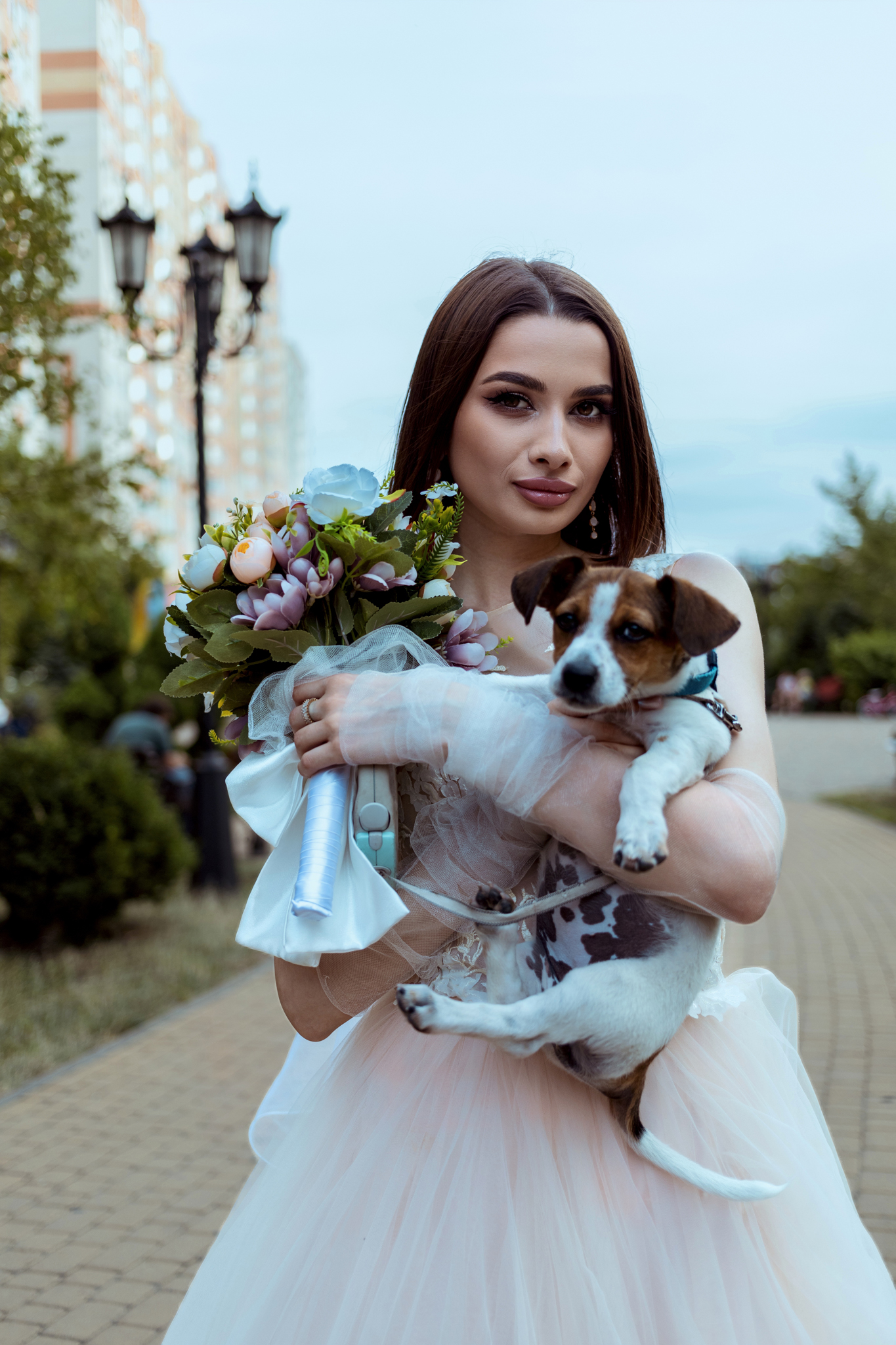 фотограф Ставрополь фотосессия невеста с собакой весёлая прогулка